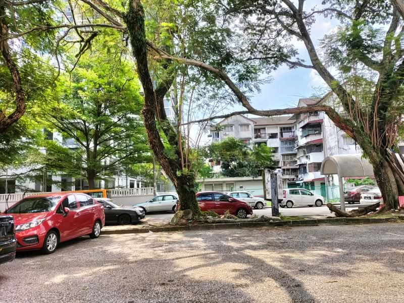 Pangsapuri untuk Disewa di Happy Garden Apartment - Jocelyn Koh - Exterior - PropertyGuru.com.my