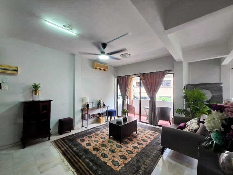 Kondominium untuk Dijual di Villa OUG - Zul Syafiq - Living Room - PropertyGuru.com.my