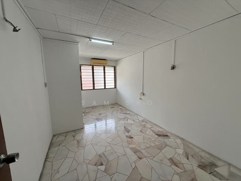 Rumah Teres 2 Tingkat untuk Dijual di Taman Kluang Barat (Kluang) - Sam Bro - Interior - PropertyGuru.com.my
