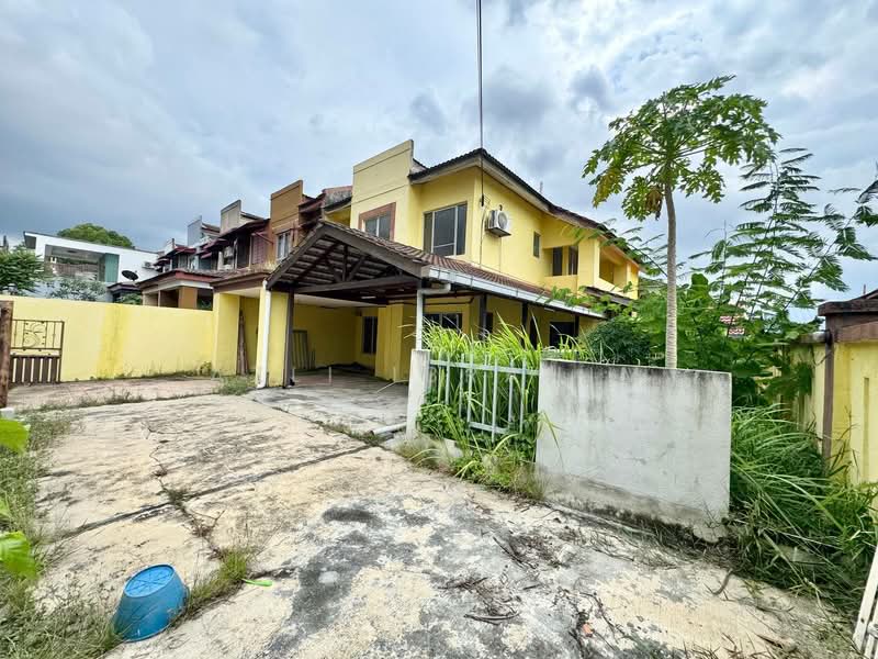 2-storey Terraced House for Sale in Bandar Tasik Puteri (Rawang) - Azli Ibrahim - Exterior - PropertyGuru.com.my
