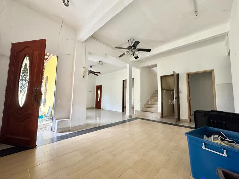 2-storey Terraced House for Sale in Bandar Tasik Puteri (Rawang) - Azli Ibrahim - Entrance - PropertyGuru.com.my