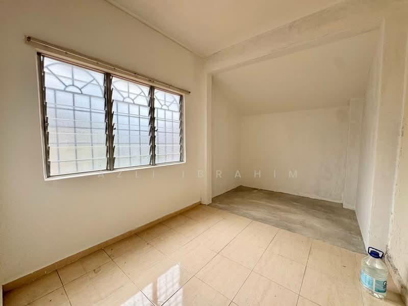 2-storey Terraced House for Sale in Bandar Tasik Puteri (Rawang) - Azli Ibrahim - Interior - PropertyGuru.com.my