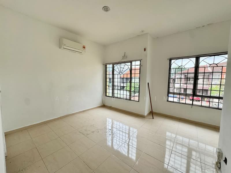 2-storey Terraced House for Sale in Bandar Tasik Puteri (Rawang) - Azli Ibrahim - Interior - PropertyGuru.com.my