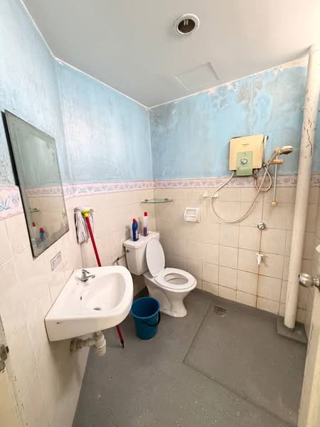 Pangsapuri untuk Disewa di Lake View Suites - Louis Lim - PropertyGuru.com.my