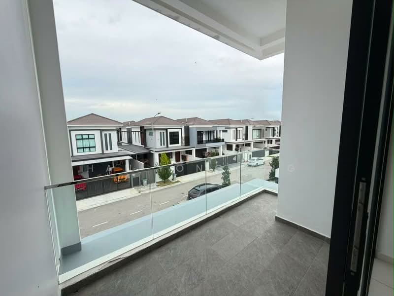 Cluster House for Sale in Bandar Jaya Putra (Johor Bahru) - Han Yong Ang - Balcony - PropertyGuru.com.my