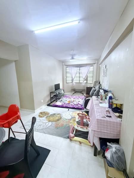Apartment for Sale at Vista Seri Alam - Karl Lim - Living Room - PropertyGuru.com.my