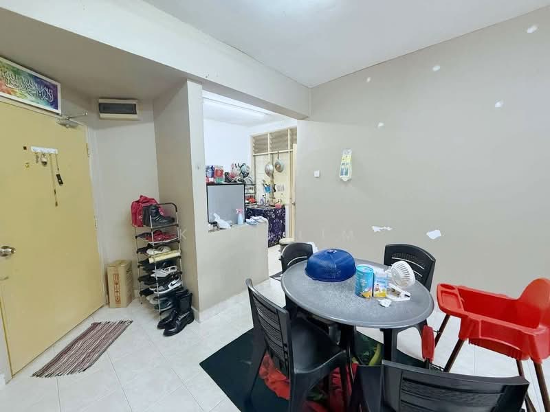Apartment for Sale at Vista Seri Alam - Karl Lim - Dining Room - PropertyGuru.com.my