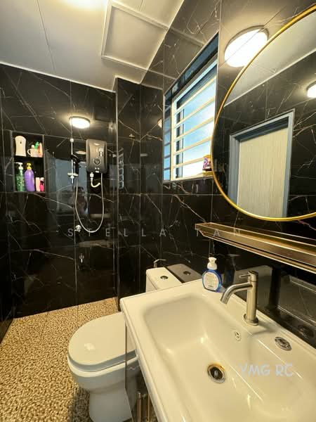 Terraced House for Rent in Bandar Botanic (Klang) - Stella Tan - Bathroom - PropertyGuru.com.my
