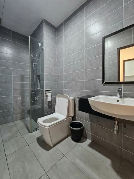 Servis Apartment untuk Dijual di Paragon Residences @ Straits View - Han Yong Ang - Bathroom - PropertyGuru.com.my