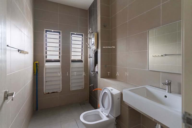 Rumah Teres 2 Tingkat untuk Disewa di Bandar Bukit Raja (Klang) - Vitas Tan - Bathroom - PropertyGuru.com.my