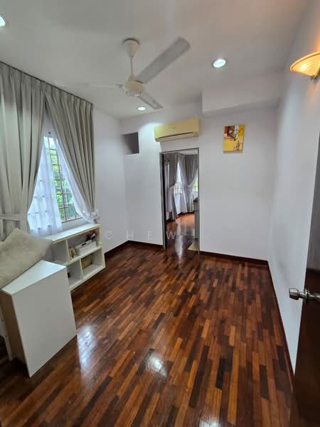 Rumah Teres 2 Tingkat untuk Dijual di Ukay Perdana (Ulu Kelang) - Chew . - Bedroom - PropertyGuru.com.my