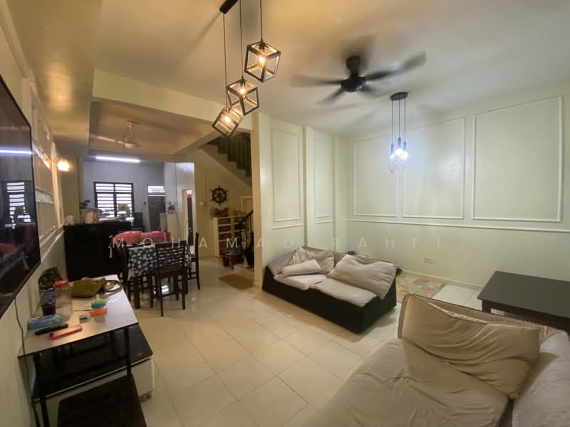 2-storey Terraced House for Sale in Taman JP Perdana (Johor Bahru) - Mohamad Rahfi - Living Room - PropertyGuru.com.my