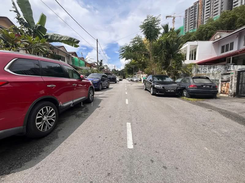 Rumah Teres 2.5 Tingkat untuk Dijual di Taman Equine (Seri Kembangan) - Azli Ibrahim - Exterior - PropertyGuru.com.my