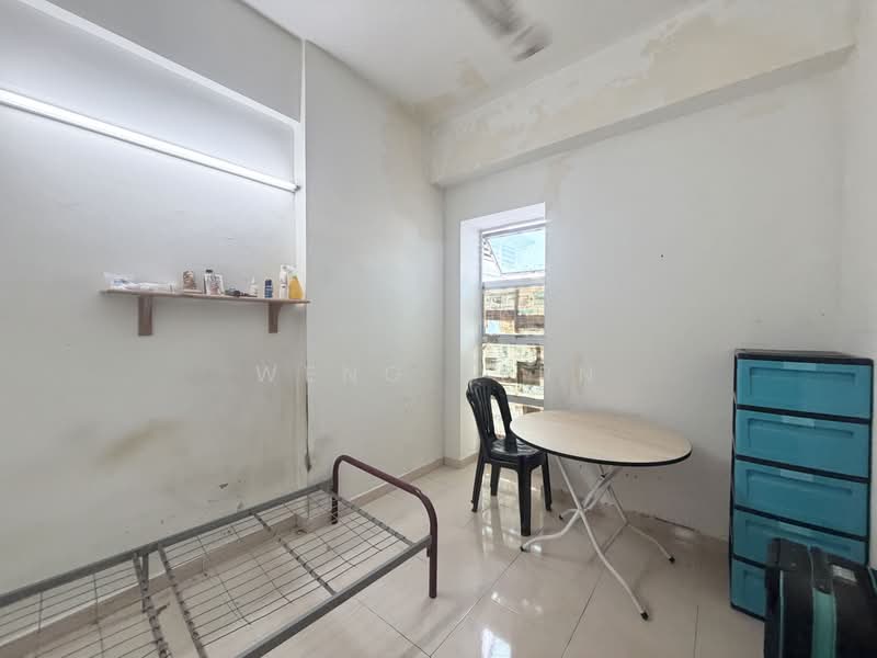 Pangsapuri untuk Dijual di Idaman Iris - Weng Sern - Bedroom - PropertyGuru.com.my