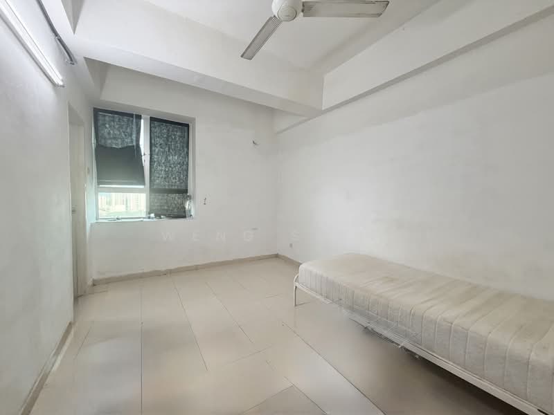 Pangsapuri untuk Dijual di Idaman Iris - Weng Sern - Bedroom - PropertyGuru.com.my