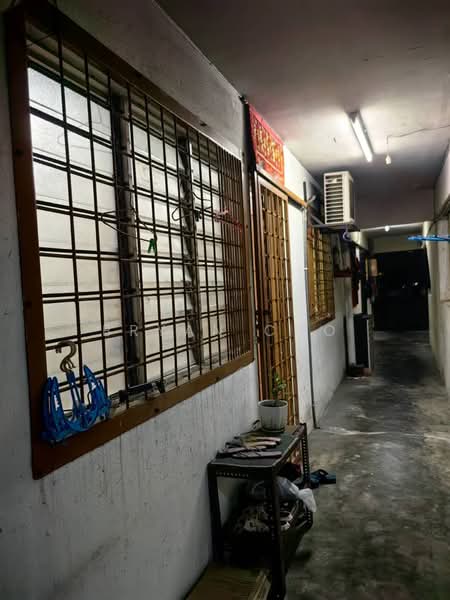 Rumah Flat untuk Dijual di Permata Fadason - Bryan Cho - Corridor - PropertyGuru.com.my