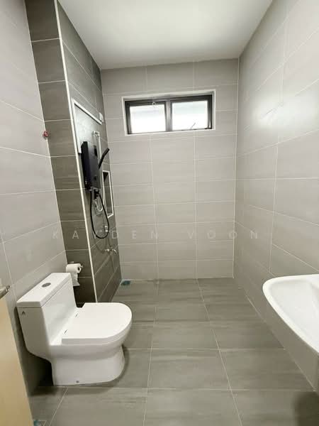Cluster House for Rent in Austin (Johor Bahru) - Kayden Voon - Bathroom - PropertyGuru.com.my