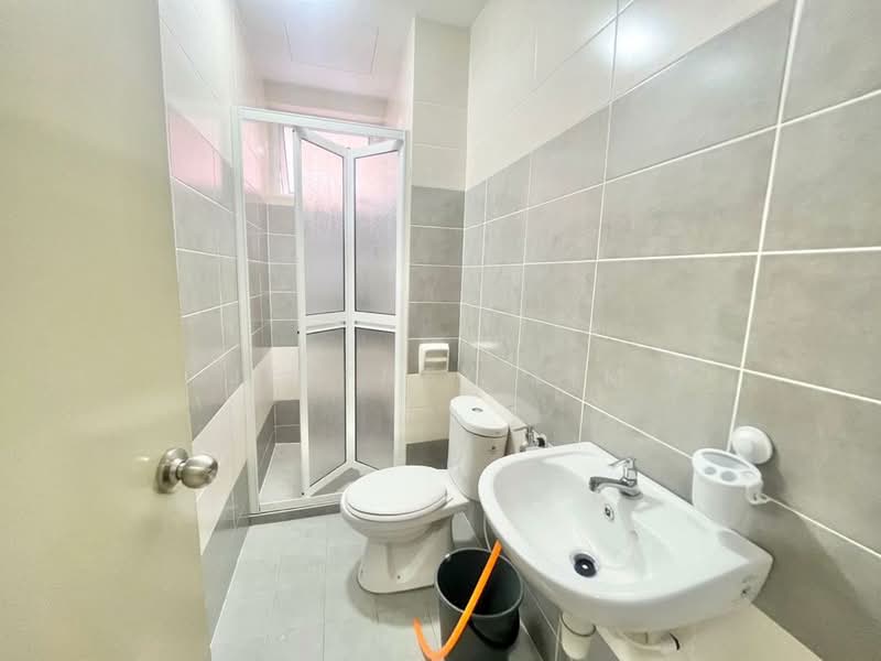 Condominium for Sale at Sg Long Residence - Jeffney Lim - Bathroom - PropertyGuru.com.my