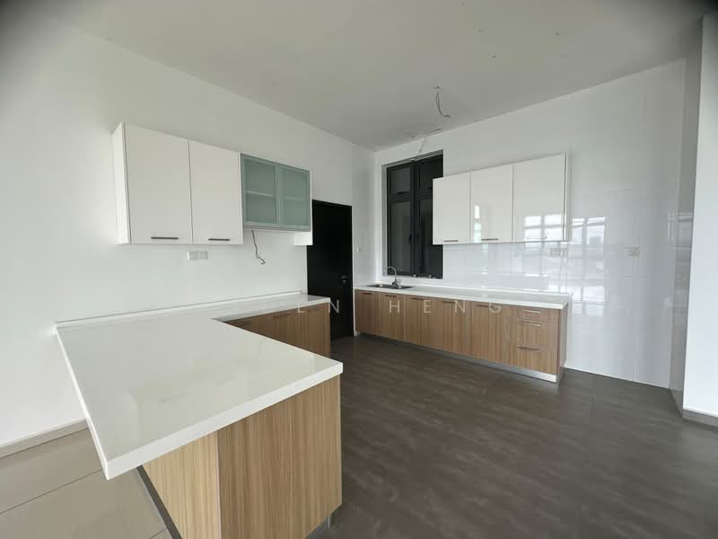 Condominium for Sale at Molek Pine 4 - Gyden Heng - Kitchen - PropertyGuru.com.my