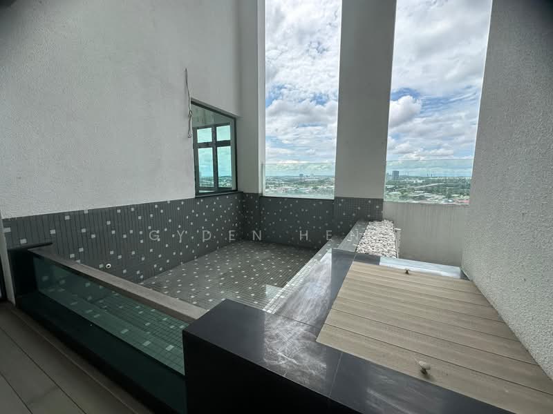 Condominium for Sale at Molek Pine 4 - Gyden Heng - Balcony - PropertyGuru.com.my