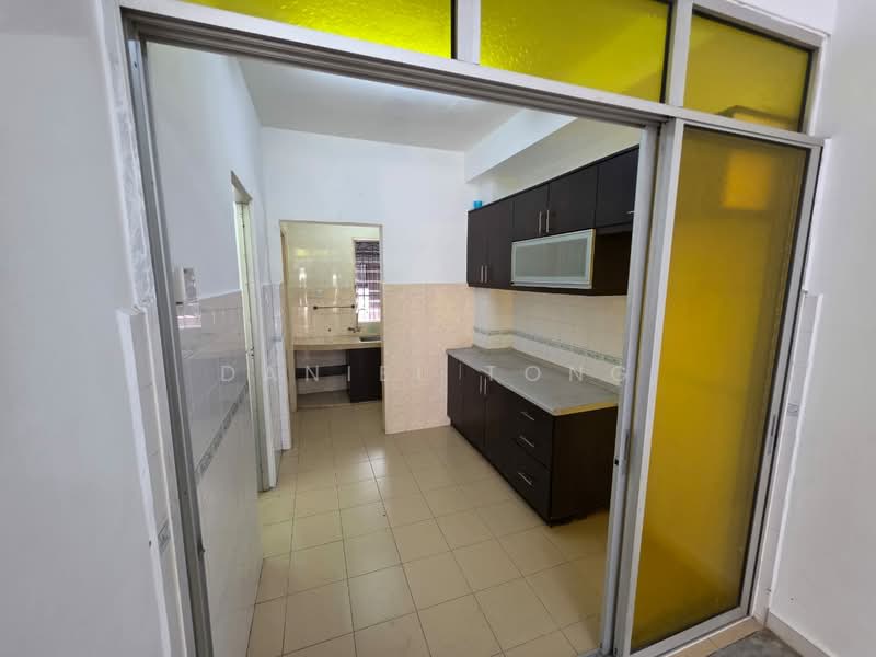Rumah Teres 2 Tingkat untuk Dijual di Puchong (Selangor) - Daniel Tong - Kitchen - PropertyGuru.com.my
