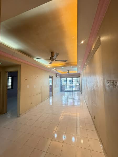 Apartment for Sale at Sri Gotong Apartment - Bryan Cho - Living Room - PropertyGuru.com.my