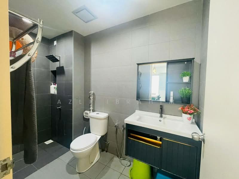 Rumah Teres 2 Tingkat untuk Dijual di Eco Forest (Semenyih) - Azli Ibrahim - Bathroom - PropertyGuru.com.my