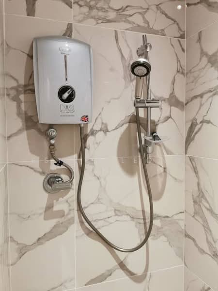 Service Residence for Sale at The Grand Subang Jaya SS13 - Esther Leong - Bathroom - PropertyGuru.com.my