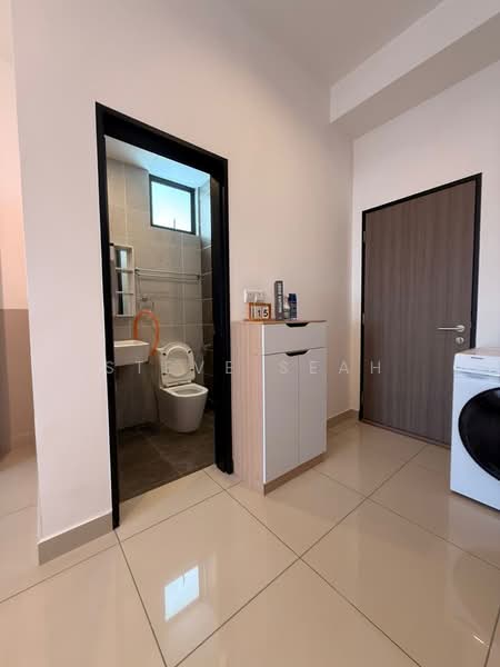Service Residence for Rent at Twin Tower Residence - Steve Seah - Bathroom - PropertyGuru.com.my