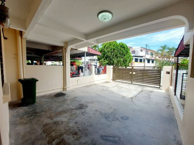 Rumah Teres 2 Tingkat untuk Dijual di Taman Song Choon (Ipoh) - PENNY CHEN - Exterior - PropertyGuru.com.my