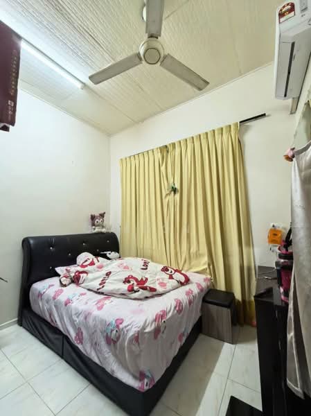 Rumah Teres 1 Tingkat untuk Dijual di Taman Nusa Bestari 2 (Iskandar Puteri (Nusajaya)) - Carson . - Bedroom - PropertyGuru.com.my