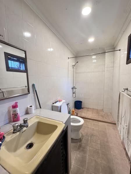 Rumah Banglo untuk Dijual di Titiwangsa (Kuala Lumpur) - ChaoLim . - Bathroom - PropertyGuru.com.my