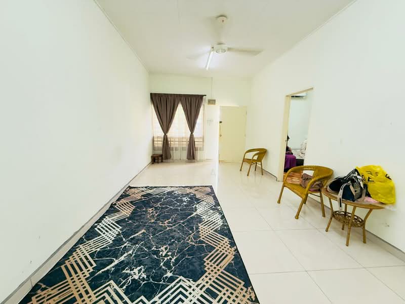 1-storey Terraced House for Rent in Seremban (Negeri Sembilan) - Mr Zack - Living Room - PropertyGuru.com.my