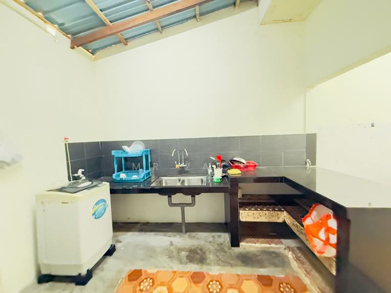 1-storey Terraced House for Rent in Seremban (Negeri Sembilan) - Mr Zack - Kitchen - PropertyGuru.com.my