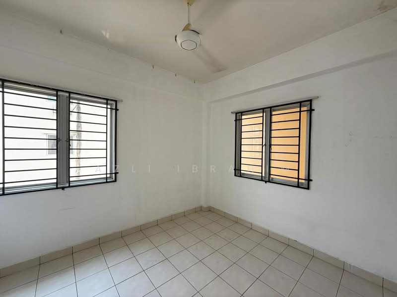 Kondominium untuk Dijual di Pangsapuri Saujana Gombak - Azli Ibrahim - Interior - PropertyGuru.com.my