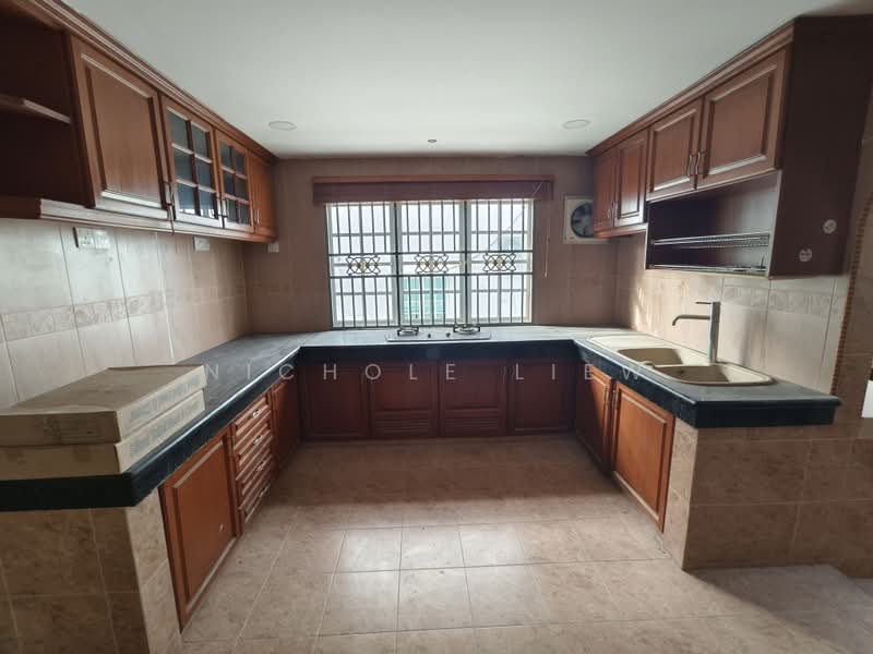 Rumah Teres 2 Tingkat untuk Dijual di Taman Seri Taming (Cheras) - Nichole Liew - PropertyGuru.com.my