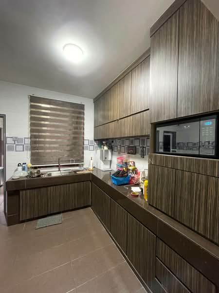 Rumah Teres 2 Tingkat untuk Dijual di Taman Tampoi Indah (Tampoi) - Iden Tan - Kitchen - PropertyGuru.com.my