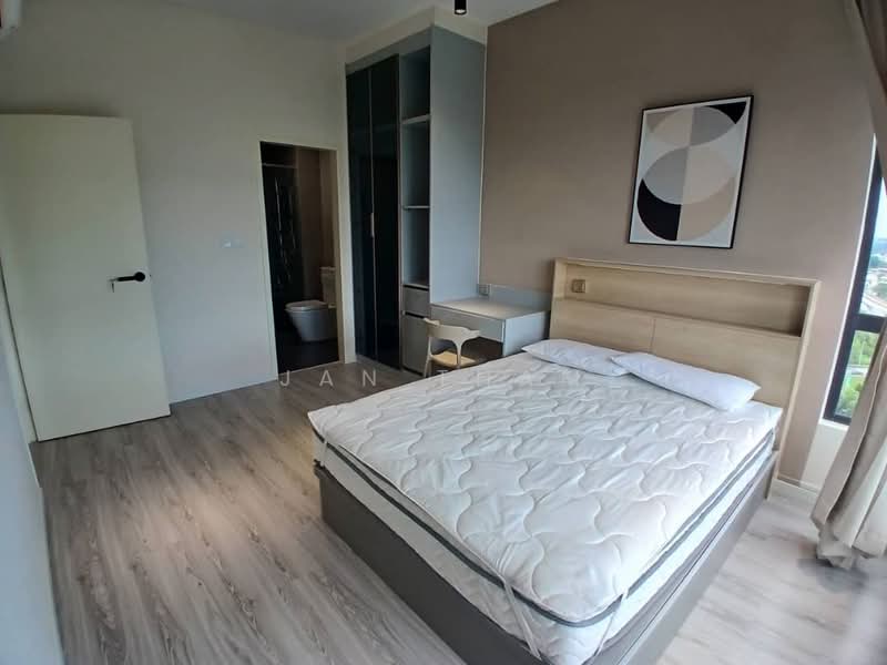Servis Apartment untuk Disewa di Armani Raja Uda - Jan Tham - Bedroom - PropertyGuru.com.my