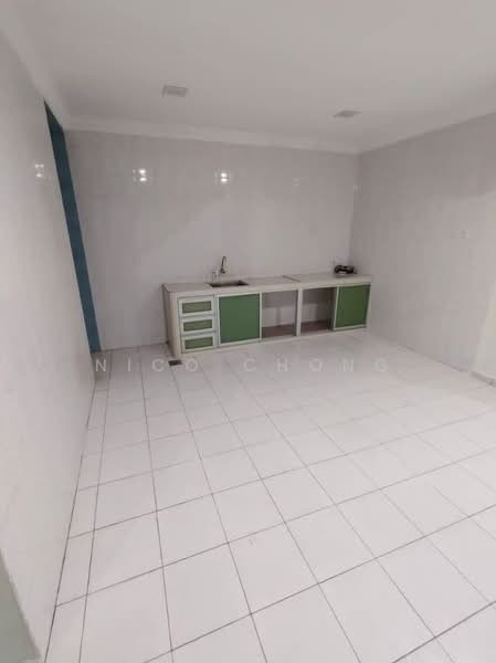 Rumah Teres 2 Tingkat untuk Dijual di Taman Daya (Johor Bahru) - Nico Chong - Kitchen - PropertyGuru.com.my