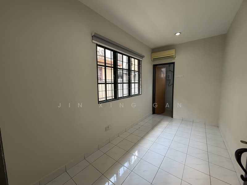 Semi-Detached House for Rent in Petaling Jaya (Selangor) - Jin Xing Gan - PropertyGuru.com.my