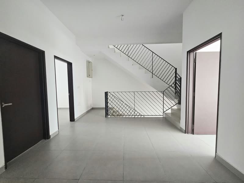 3-storey Terraced House for Sale in Batu 9 (Cheras) - Angel Ng - Interior - PropertyGuru.com.my