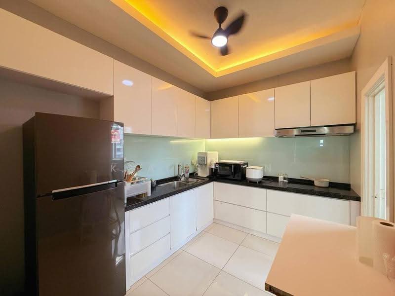 Condominium for Rent at Bayswater Resort Condominium - Khai Shian - Kitchen - PropertyGuru.com.my