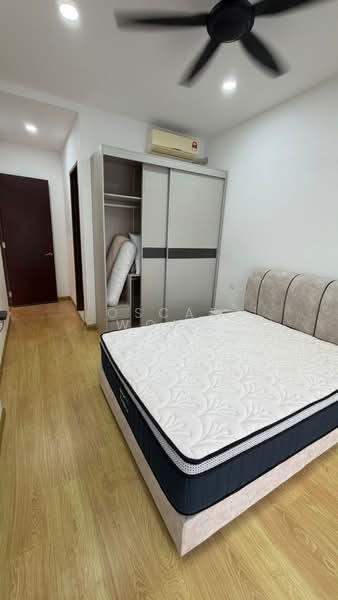 Condominium for Rent at Amberside @ Country Garden Danga Bay - Oscar Wong - Bedroom - PropertyGuru.com.my