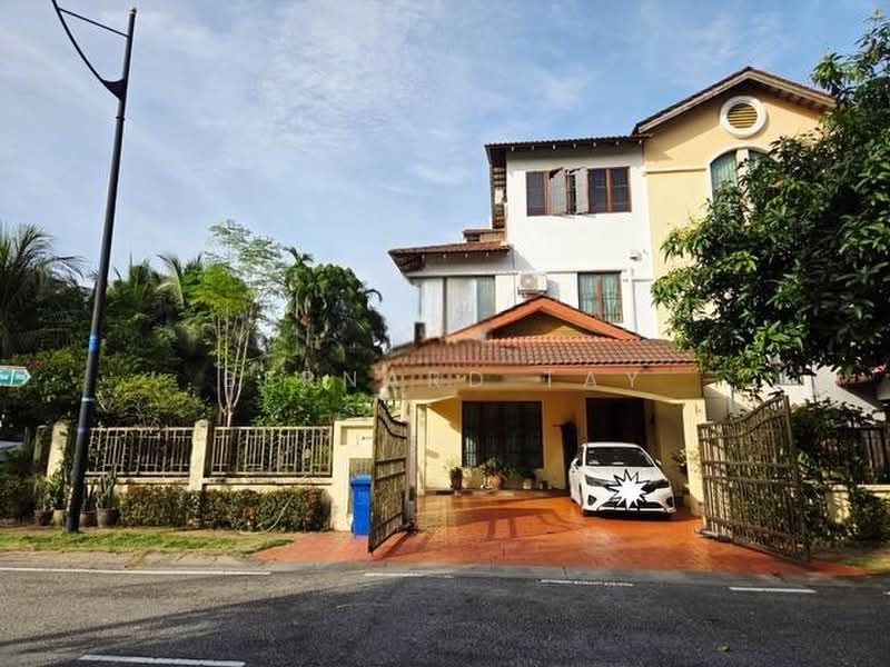 Semi-Detached House for Sale in Taman Bunga Negara (Shah Alam) - Bernard Tay - Exterior - PropertyGuru.com.my