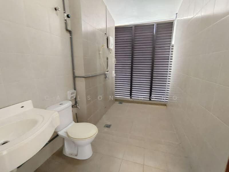 Rumah Teres 2.5 Tingkat untuk Dijual di Bandar Puteri Puchong (Puchong) - Carlson Khong - Bathroom - PropertyGuru.com.my