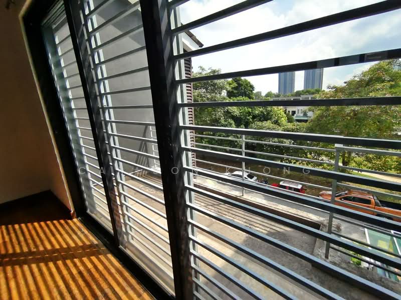 Rumah Teres 2.5 Tingkat untuk Dijual di Bandar Puteri Puchong (Puchong) - Carlson Khong - View - PropertyGuru.com.my
