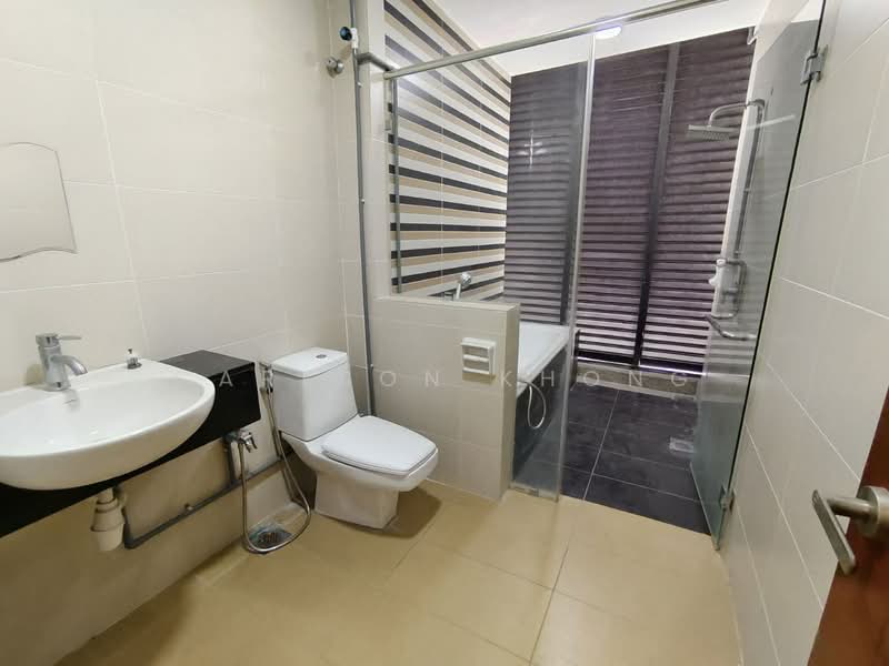 Rumah Teres 2.5 Tingkat untuk Dijual di Bandar Puteri Puchong (Puchong) - Carlson Khong - Bathroom - PropertyGuru.com.my