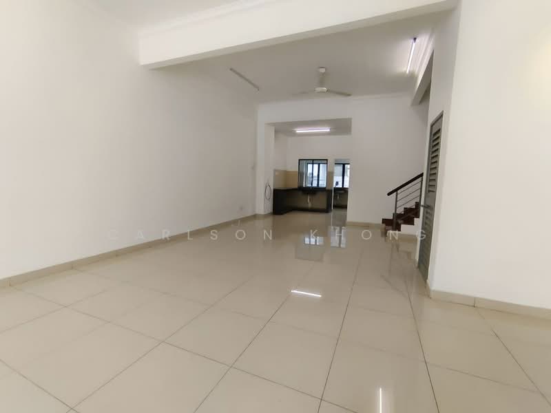 Rumah Teres 2.5 Tingkat untuk Dijual di Bandar Puteri Puchong (Puchong) - Carlson Khong - Living Room - PropertyGuru.com.my