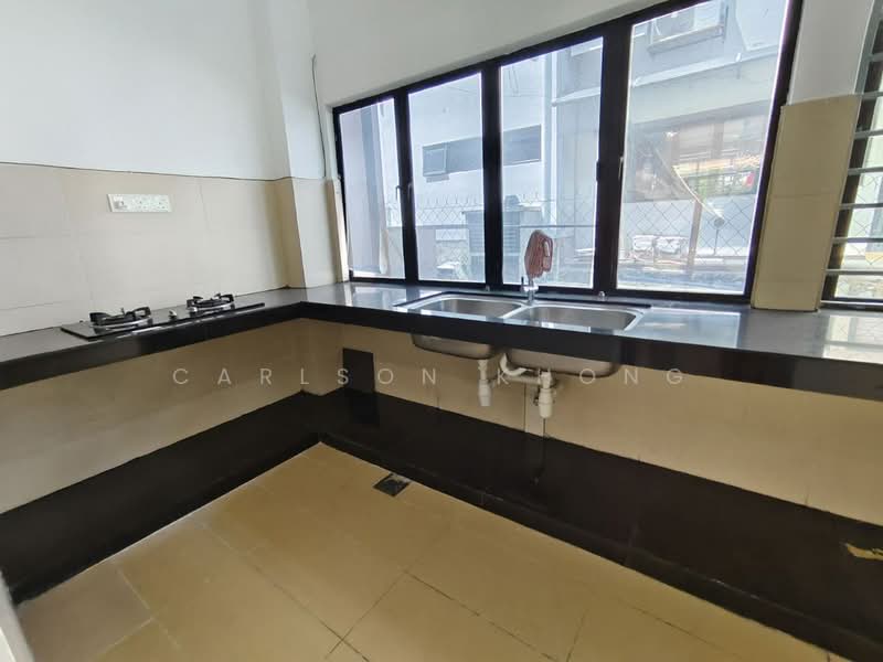 Rumah Teres 2.5 Tingkat untuk Dijual di Bandar Puteri Puchong (Puchong) - Carlson Khong - Kitchen - PropertyGuru.com.my