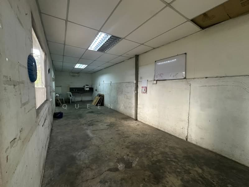 Factory for Rent in Kawasan Perindustrian Mount Austin (Tebrau) - Queena Thye - Interior - PropertyGuru.com.my